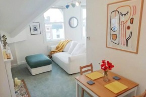 Cosy, elegant apartment in heart of Ludlow Town
